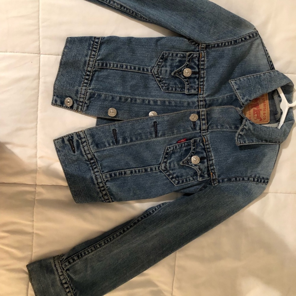 Authentic Levi Strauss women’s jean jacket